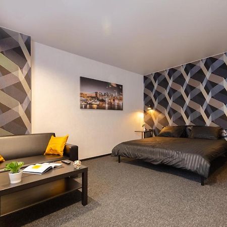 Samira 2 Apartment Kiev Ngoại thất bức ảnh