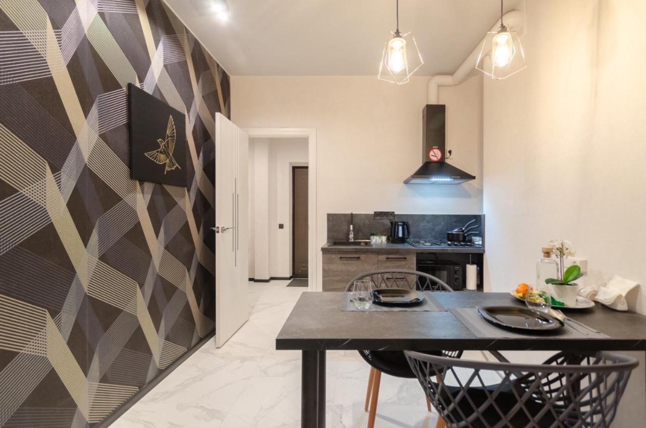 Samira 2 Apartment Kiev Ngoại thất bức ảnh